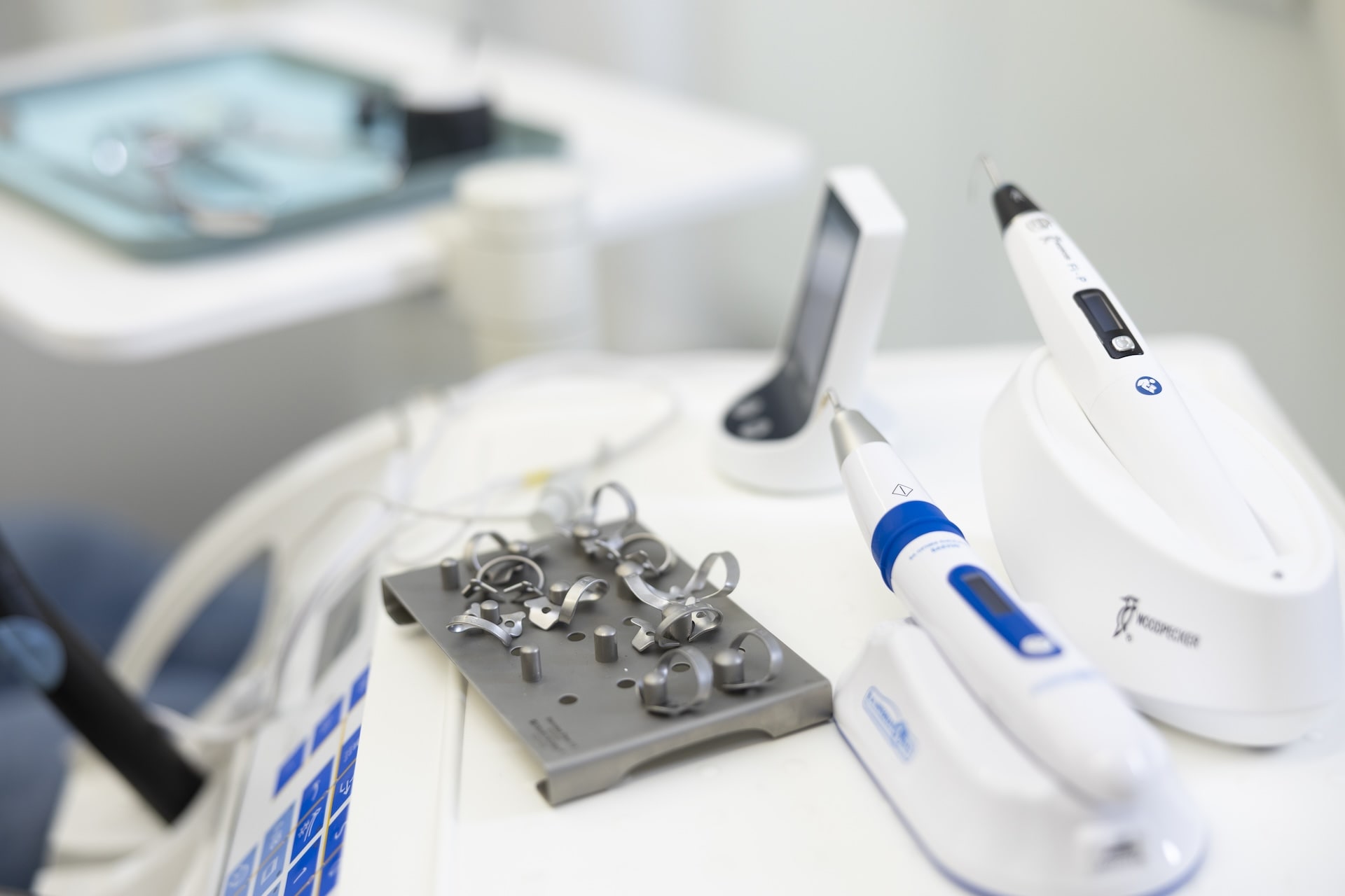 Endodontische Instrumente für die Wurzelkanalbehandlung – Zahnarztpraxis Dr. Michaela Strumpski Halle